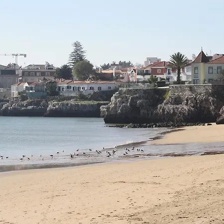 Апартаменты Estoril Beach View