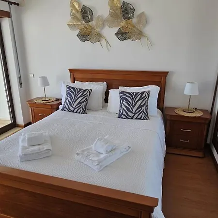 Live The Life Duplex Just 3 Minutes From The Ocean アパート サン・マルティーニョ・ド・ポルト