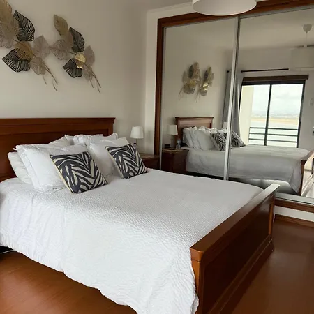 Apartamento Live The Life Duplex Just 3 Minutes From The Ocean São Martinho do Porto